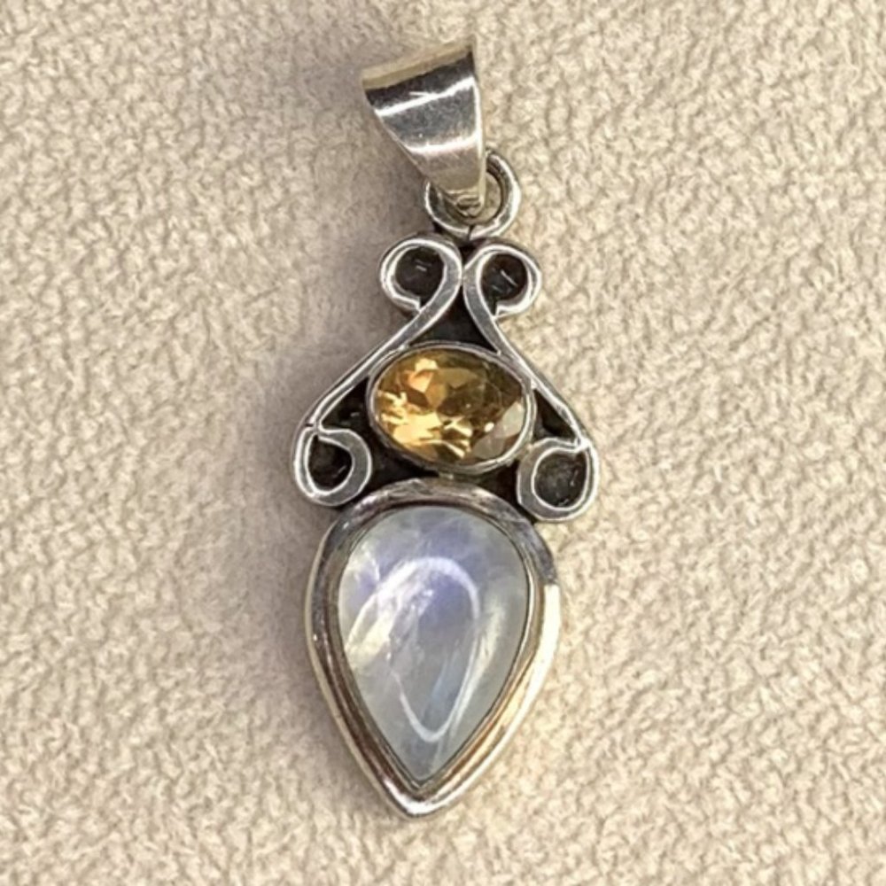 Sterling sliver amber pendant with crystal- stamped 925